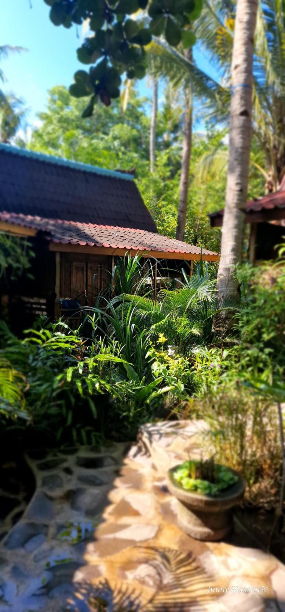 Villas Light House - Eco-Traditional Joglo Gili Trawangan Dış mekan fotoğraf