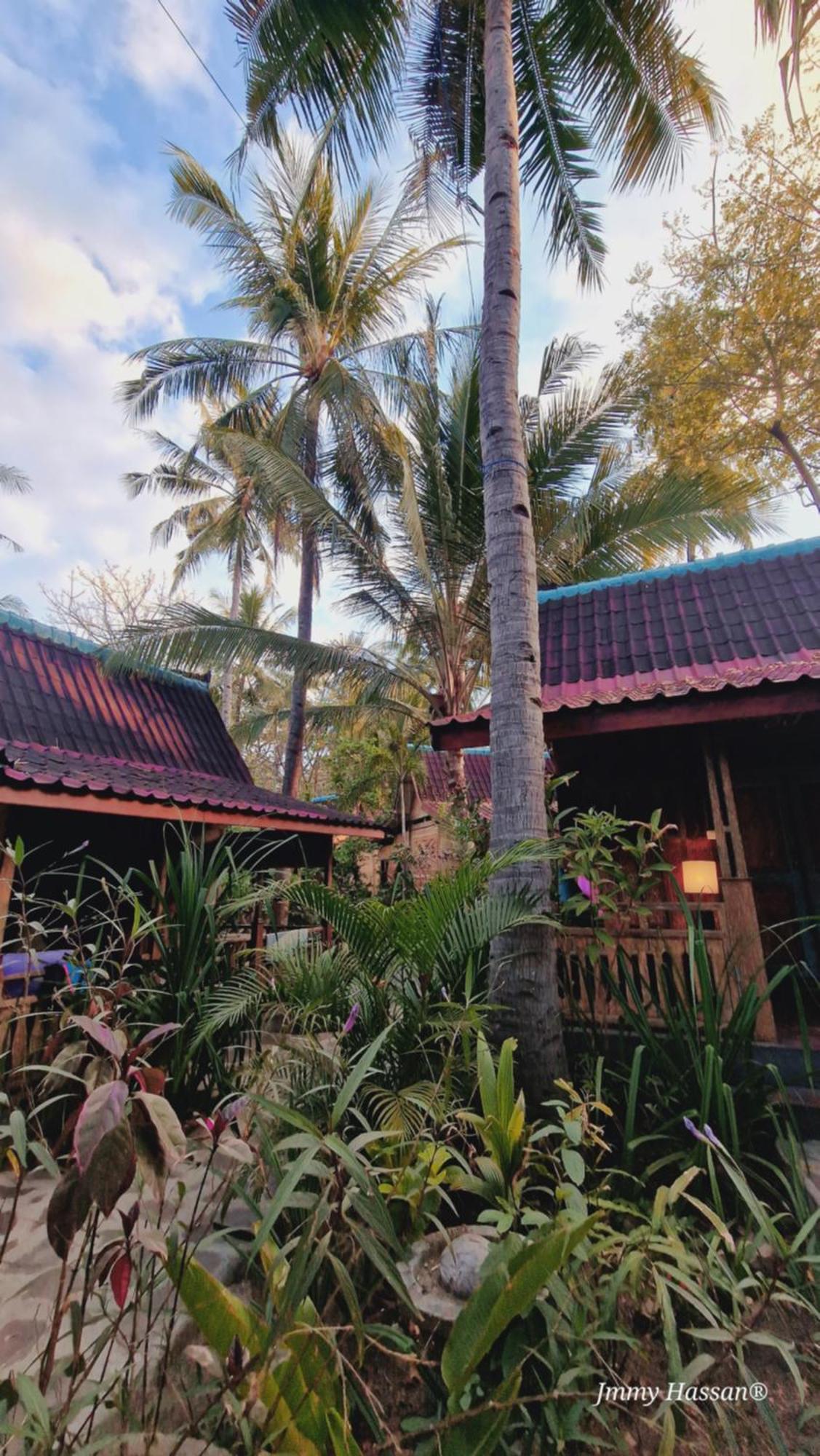 Villas Light House - Eco-Traditional Joglo Gili Trawangan Dış mekan fotoğraf