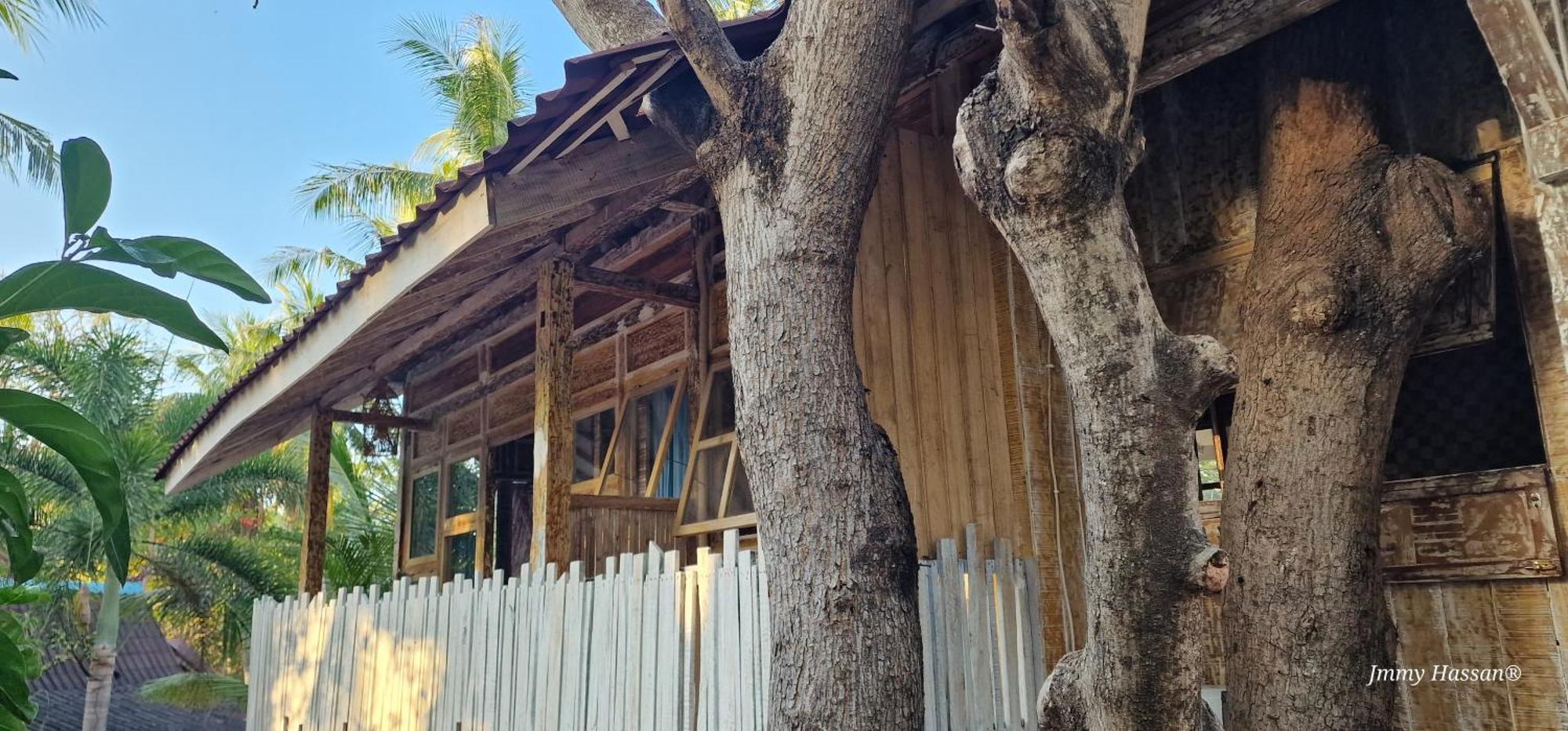 Villas Light House - Eco-Traditional Joglo Gili Trawangan Dış mekan fotoğraf