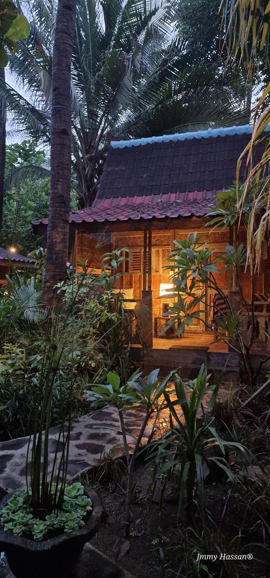 Villas Light House - Eco-Traditional Joglo Gili Trawangan Dış mekan fotoğraf