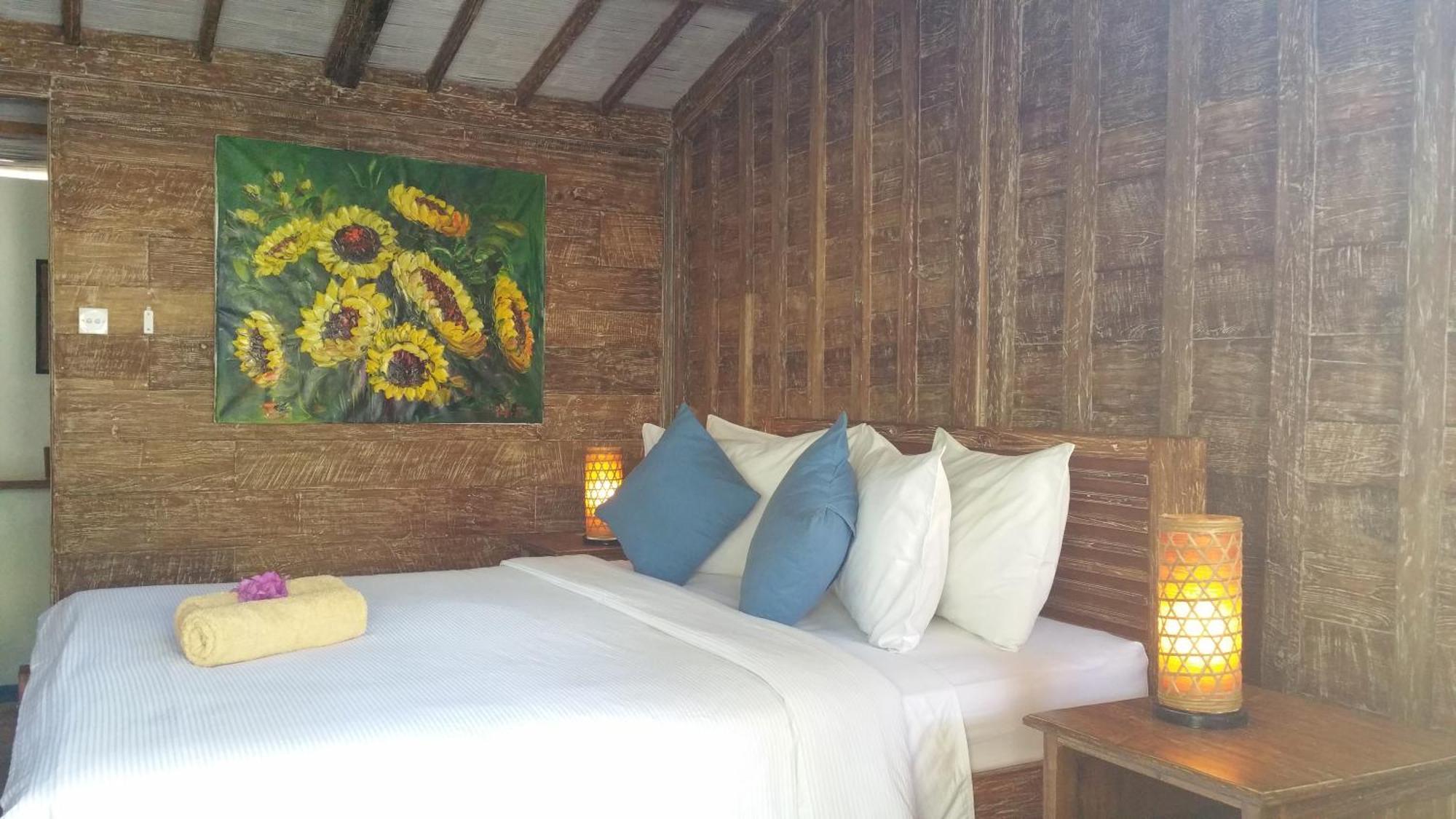 Villas Light House - Eco-Traditional Joglo Gili Trawangan Oda fotoğraf