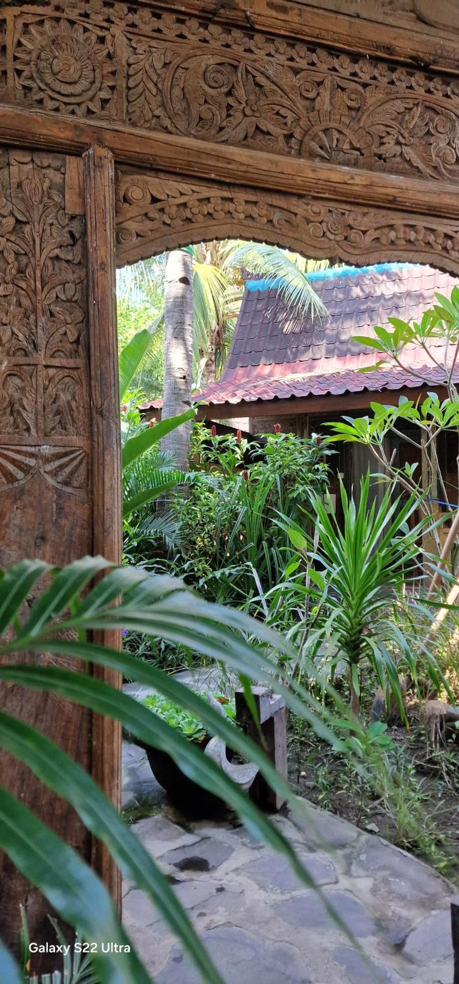 Villas Light House - Eco-Traditional Joglo Gili Trawangan Dış mekan fotoğraf